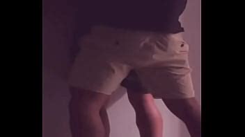 Mi U D Me Folla A Escondidas Mientras Todos Ven Netflix Xvideos