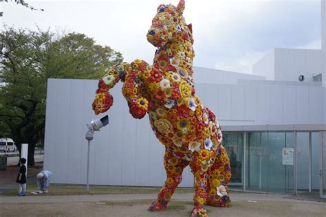 十和田現代美術館のアート広場（十和田市） Screen