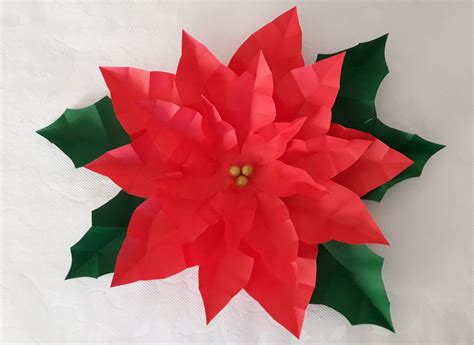 Nochebuena de papel.....paper Poinsettia......paper flowers...........giant paper flowers | Como ...