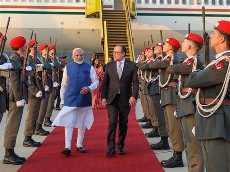 Welcome To Vienna Austrian Chancellor Hosts Pm Modi For Private