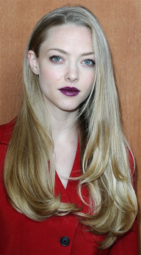 Amanda Seyfried Hairstyles: Stylish Long Straight Haircut - Pretty Designs