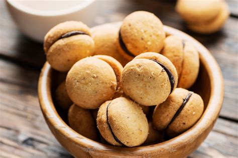 Come Fare Baci Di Dama La Ricetta Con Nocciole Piemontese