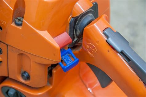 How To Adjust A Husqvarna Chainsaw Oiler Hunker