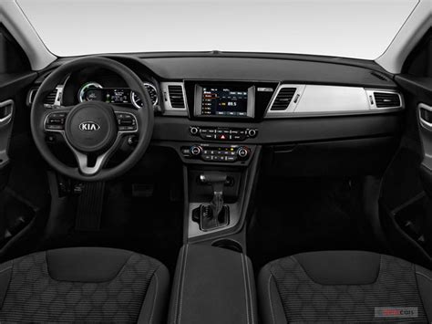 2018 Kia Niro Interior | U.S. News & World Report