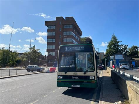 Locals are fighting to keep the bus 43 bus route from closing 3