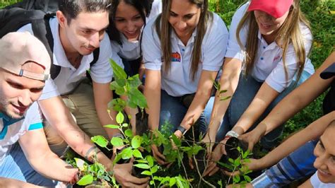 Banco W adelantó jornada de siembra de árboles en Cali Soacha y