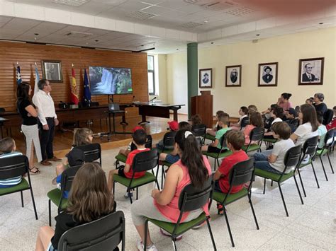 Visita Do Ceip Rosal A De Castro De B Veda Ao Concello Xornal De Lemos