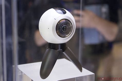 Samsung Gear 360 review: Spherical eye - MobileSyrup