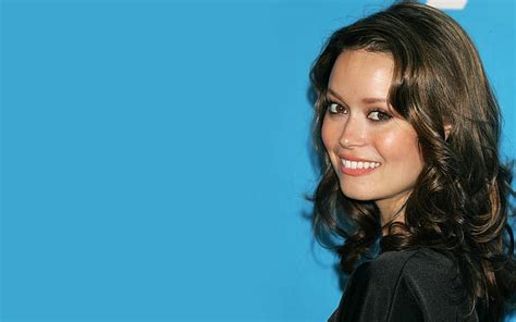 Hd Wallpaper Summer Glau Actress Brunette Smiling Blue Background