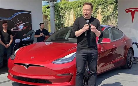 New Filing Shows Percentage Elon Musk Has In Tesla And Value