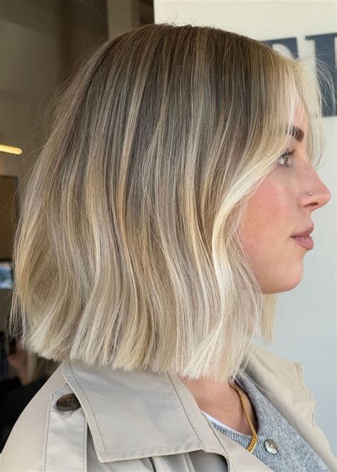 Blunt Wavy Blonde Micro Lob With Face Framing Money Piece