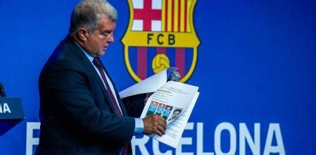 Fc Barcelona Laporta Y Los Miembros De La Junta De A