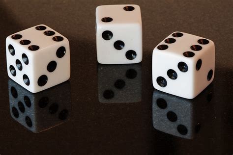 25 Fun Dice Games to Inspire Learning and Friendly Competition - Teaching Expertise