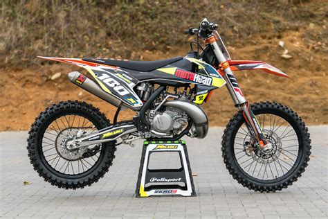 250 Two Strokes In Emx250 Races Motohead