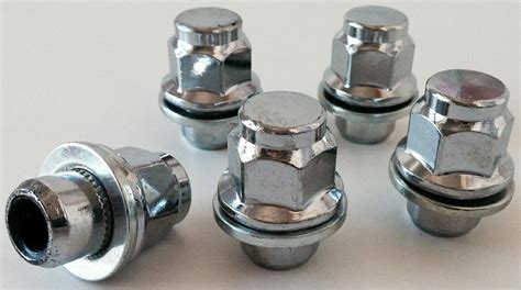 Toyota Alloy Wheel Nuts M12 X 1 5 21mm Hex Flat Set Of 5 Spot On