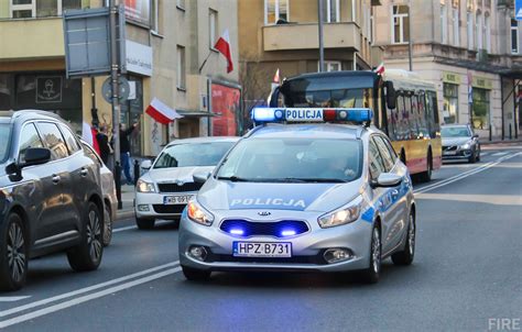 Z Kia Cee D Sw Ii Komenda Sto Eczna Policji Nasygnale Pl