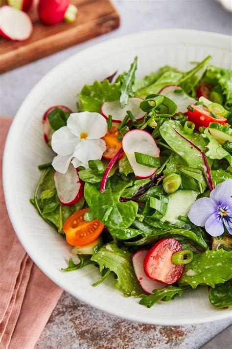 Frühlingssalat einfaches Rezept mit Radieschen eatbetter gesunde