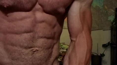Massive Muscles Bodybulder Flex And Cum Free Sex Video Redtube