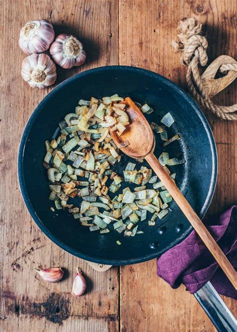 Kichererbsen B Llchen Mit Bratenso E Kartoffelp Ree Vegan Bianca