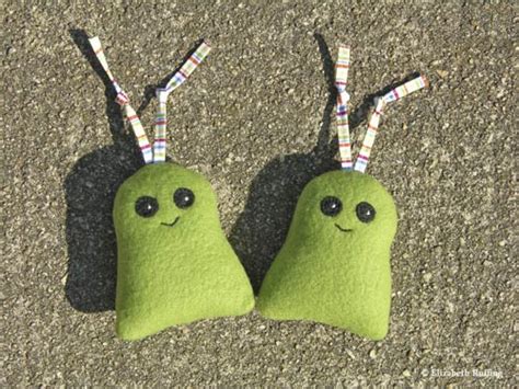 Catnip toys, catnip aliens? - Ruffing's Cat Art Dolls and Hug Me Slug Stuffed Animal Art