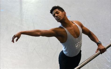 Jonathan Batista O Bailarino Brasileiro Que Saiu De Favela Carioca