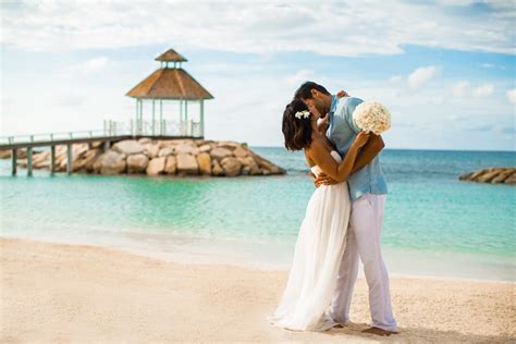 Best All-Inclusive Wedding Packages | Destination Weddings