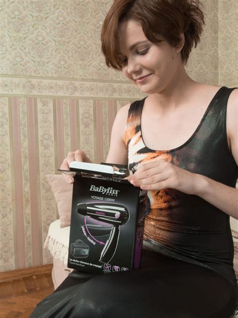 ARIA New Hair Dryer Free Hairy Porn Pic