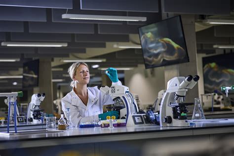 Tracking fish movements: the major research led by Dr. Anna Sturrock