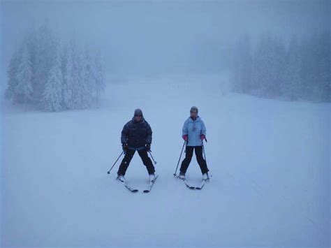 Scoala Ski Si Snowboard Poiana Brasov R J Ofera Lectii Ski Si