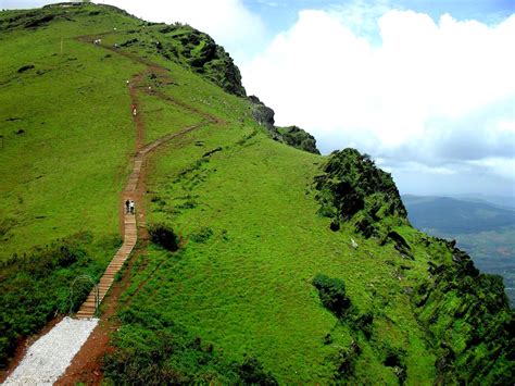 Mullaynagiri Trek In Chikmagalur