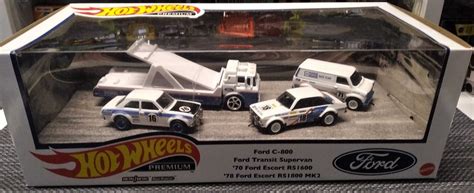 Моделі Hot Wheels Premium Collector Set Box Diorama хот вілc 2 000 грн Машинки Київ на Olx
