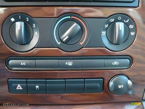 2008 Ford Taurus SEL AWD Controls Photo 39263059 GTCarLot