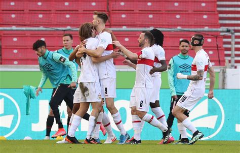 1 Fußball Bundesliga Vfb Stuttgart Gewinnt Durch Spätes Eigentor Gmx At