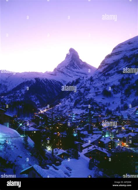 Night view of Matterhorn from Zermatt Stock Photo - Alamy