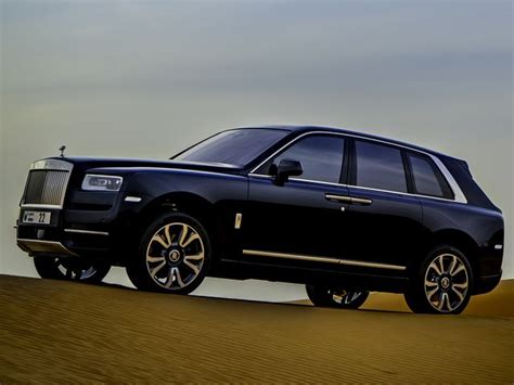 2021 Rolls-Royce Cullinan Review, Pricing, and Specs