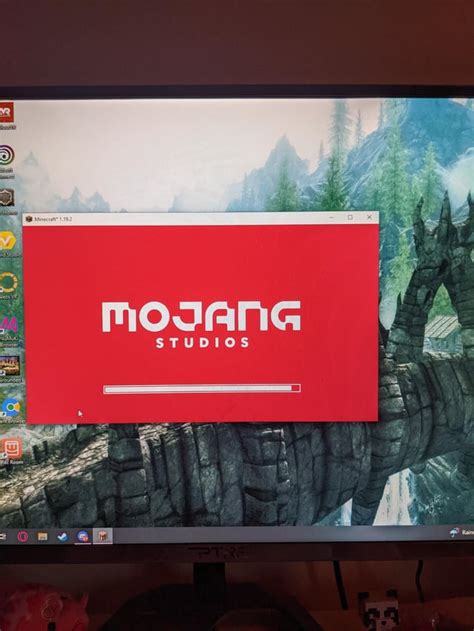 Minecraft Is Stuck On The Red Mojang Screen And Wont Get Past This