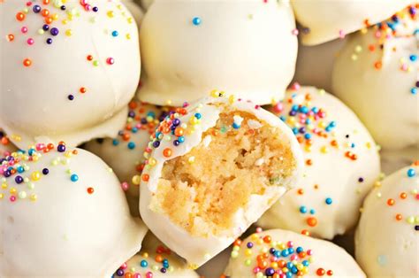 Cake Balls (Quick and Easy Recipe) - Insanely Good