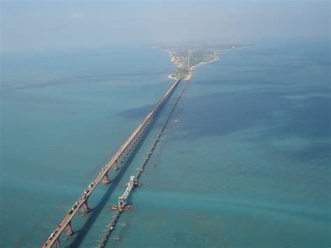 Aerial View of Pamban Bridge, Rameshwaram - [1600x1200] : r/india