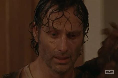 The Walking Dead Season 6 15 Wtf Moments From The Mid Season Premiere Page 12