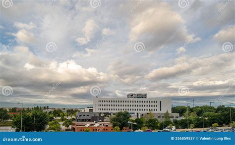 Vista De La Universidad De Rey Juan Carlos En Mostoles España