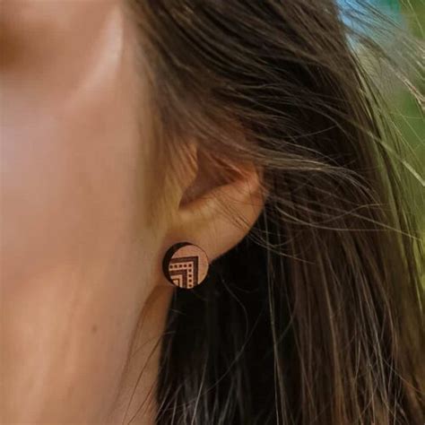 Clous D Oreilles En Bois Indyana