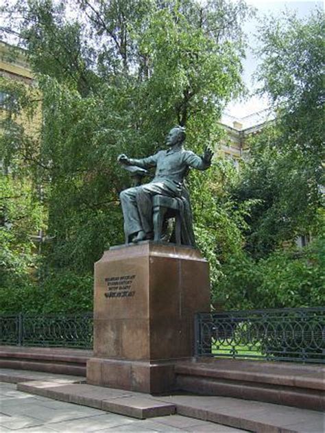 Sculpture of Peter Tchaikovsky - Moscow | monument, 1954_construction ...