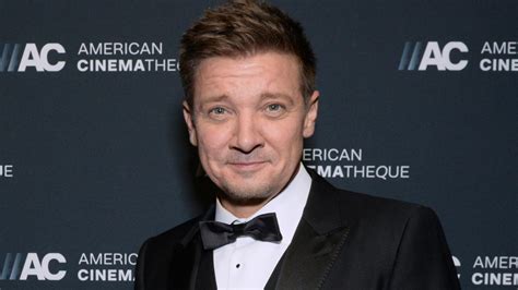 Jeremy Renner publica una impactante imagen sobre su recuperación tras