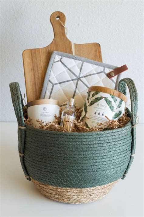 20 Housewarming T Basket Ideas Lady Decluttered