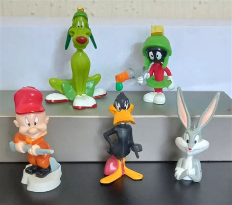 Figures Island Looney Tunes Warner Bros Sonrics Mexico Ebay