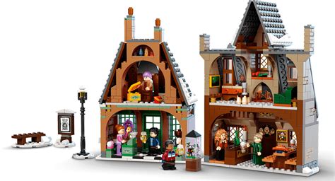 LEGO Harry Potter 76388: Hogsmeade Village Visit - Building Blocks