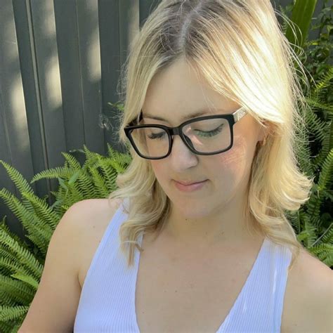 Elizabeth OnlyFans Toronto Swinging Real MILF Stories