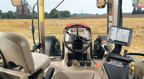 Tractor Case IH Maxxum 120 CVX interior cabina – AgroPost