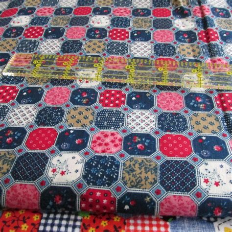 Vtg S Cotton Fabric Calico Tiny Cheater Octagon Block Bthy Cut