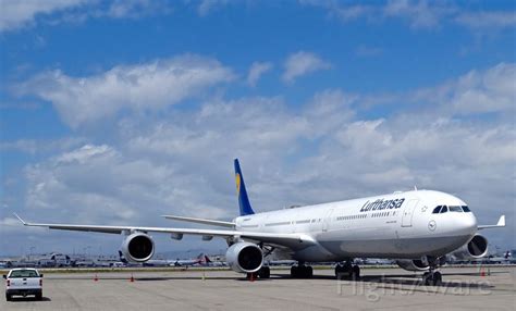 Photo of Lufthansa A346 (D-AIHP) - FlightAware